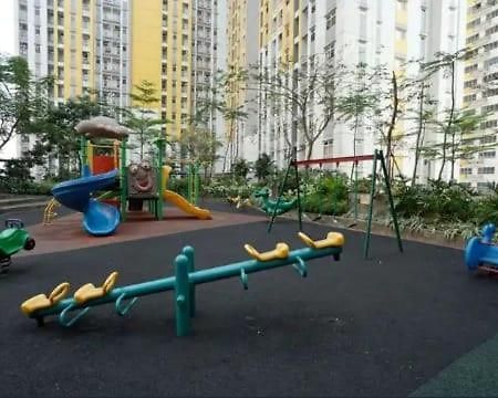 Springlake Apartemen 2Br-Sumarecon-Bekasi, By Bu Johan Εξωτερικό φωτογραφία
