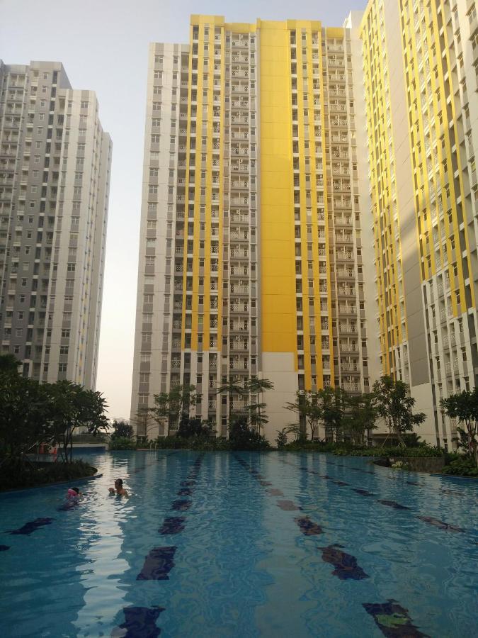 Springlake Apartemen 2Br-Sumarecon-Bekasi, By Bu Johan Εξωτερικό φωτογραφία