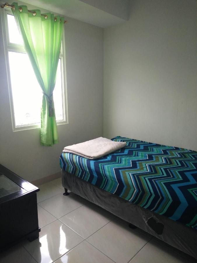 Springlake Apartemen 2Br-Sumarecon-Bekasi, By Bu Johan Εξωτερικό φωτογραφία