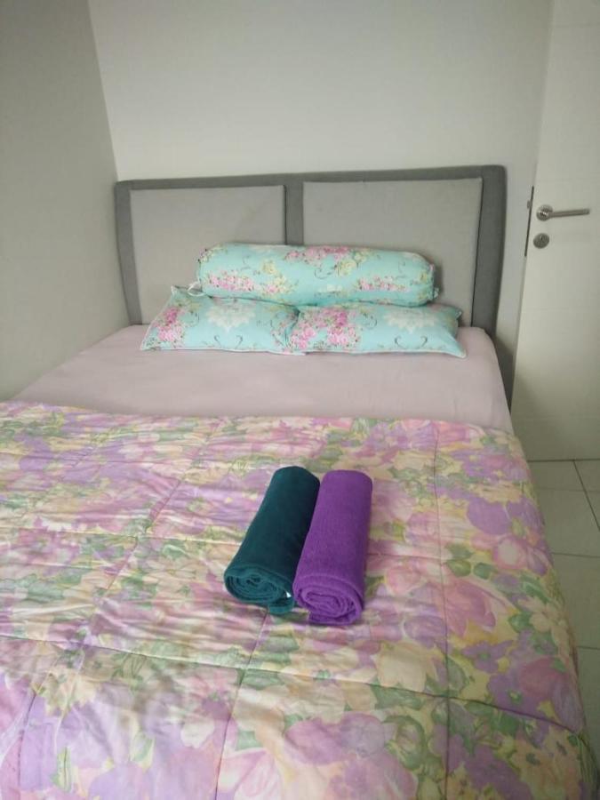 Springlake Apartemen 2Br-Sumarecon-Bekasi, By Bu Johan Εξωτερικό φωτογραφία